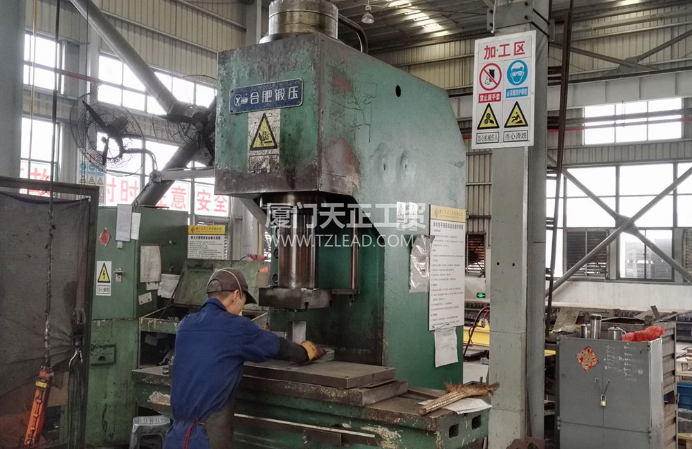 Single Column Hydraulic Press